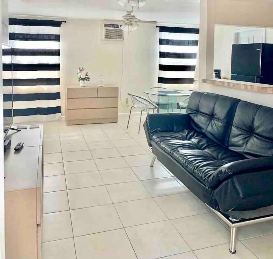 Privatunterkunft Private Close To Airport - Free Parking - 02 Miami